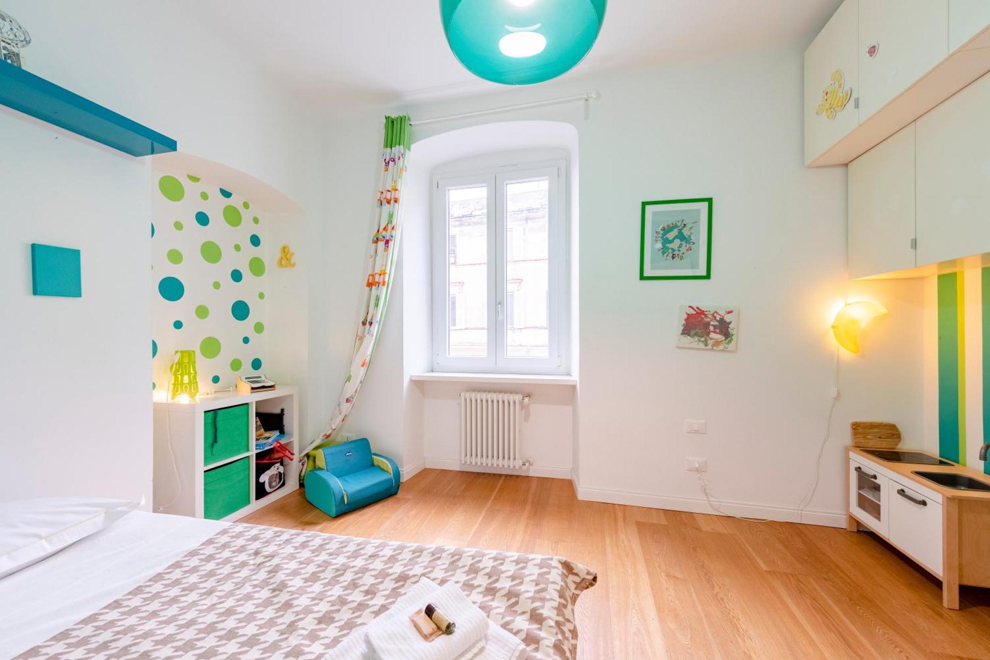 Joivy Family Friendly Apt For 6, Near Royal Palace Museum Генуа Екстериор снимка