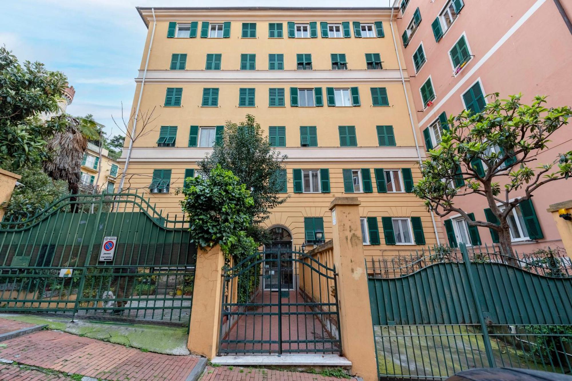 Joivy Family Friendly Apt For 6, Near Royal Palace Museum Генуа Екстериор снимка